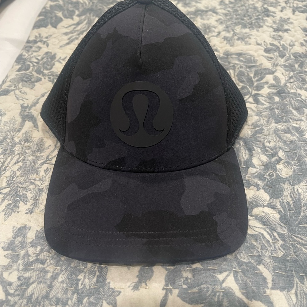 Lululemon Black and Gray Camo Hat